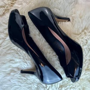 Black Patent Leather Peep-toe Heels